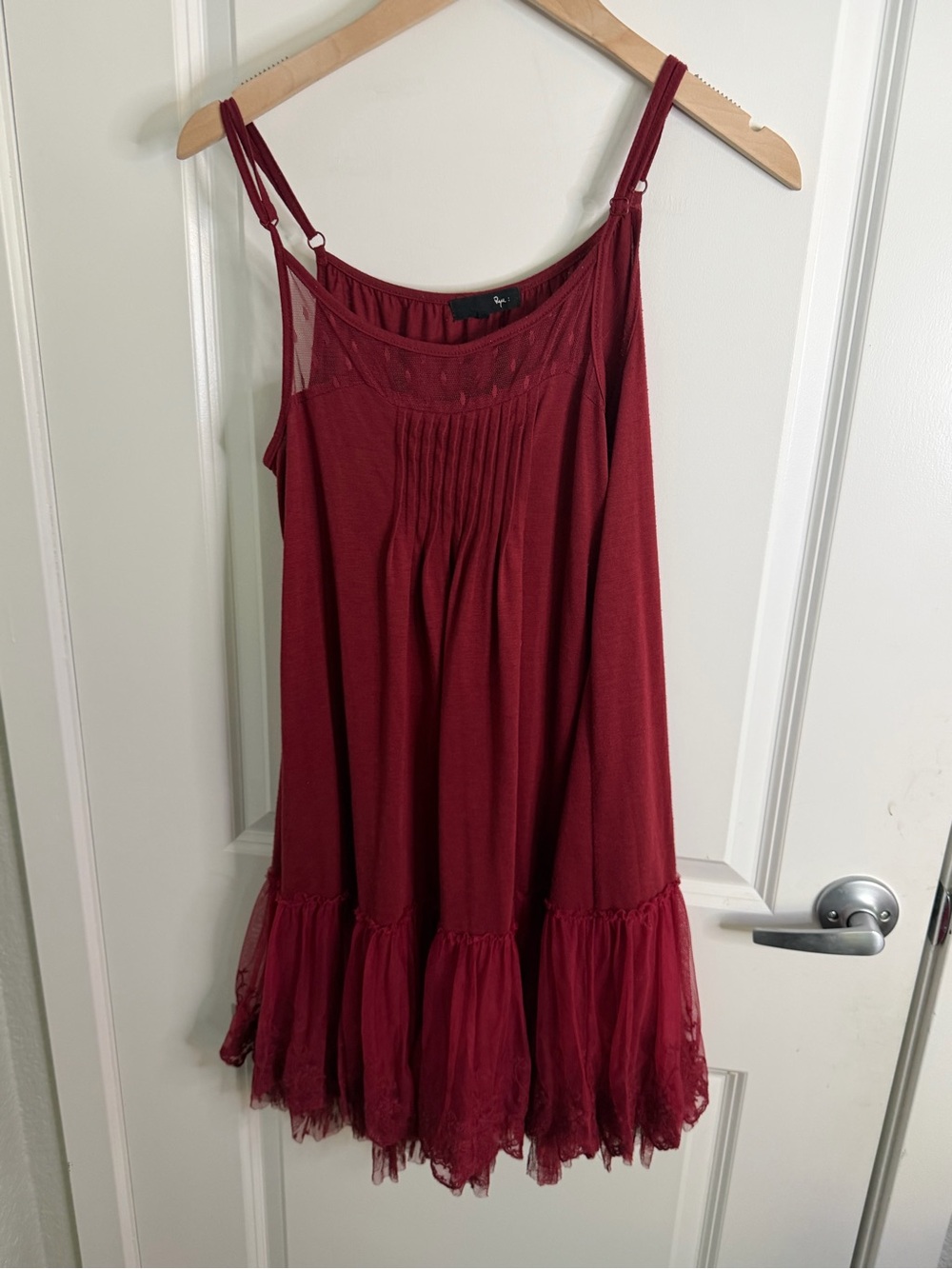 Ryu Wine Lace-Trim Spaghetti Strap Cami